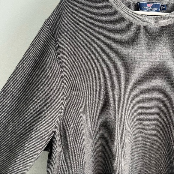 Vineyard Vines Men's Wool Cotton Blend Knit Crew Neck Sweater Sz XL Gray Basic - Picture 7 of 9